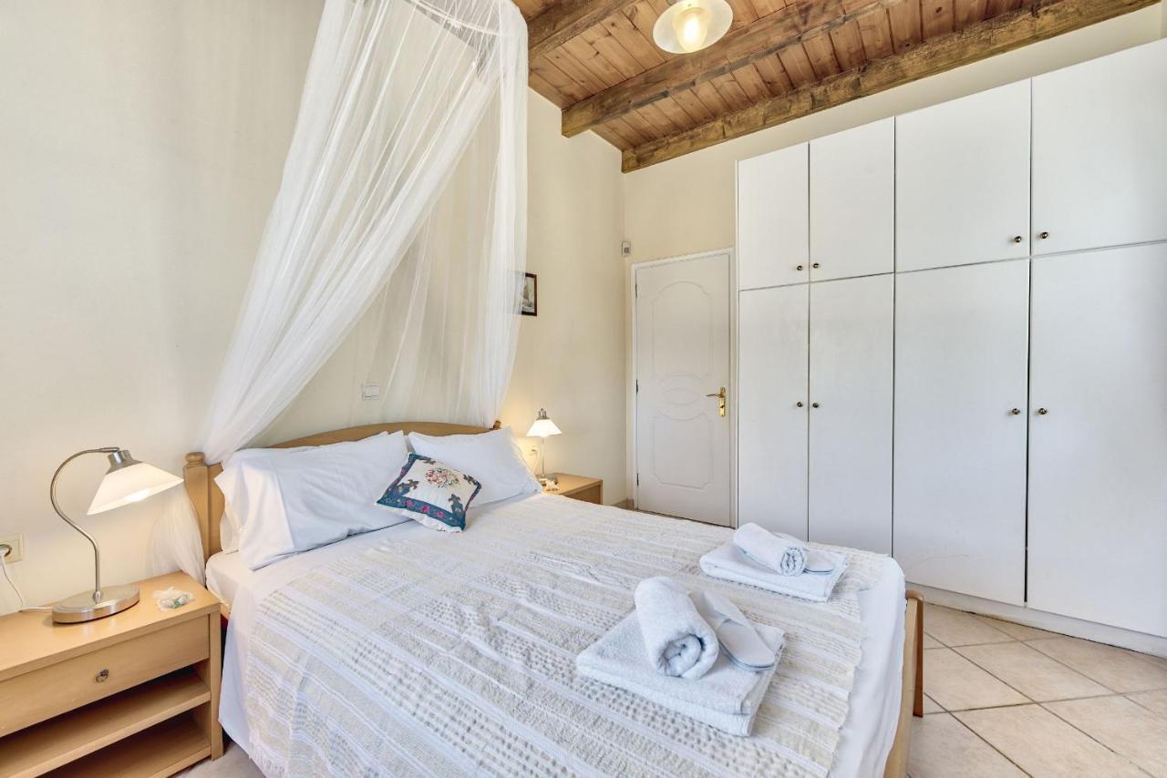 Olivegrove - Nestled In Olive Trees With Private Pool, By Zantewize Villa *